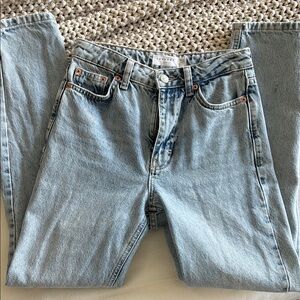 TOPSHOP Mom Jeans